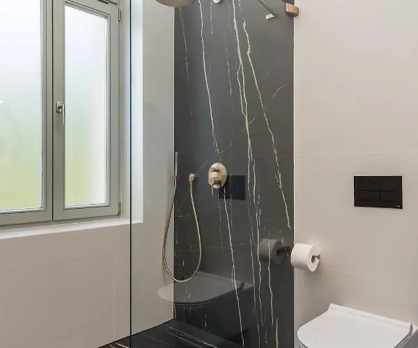 Plaza Апартаменти