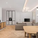 Plaza Apartamento
