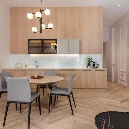 Plaza Apartamento