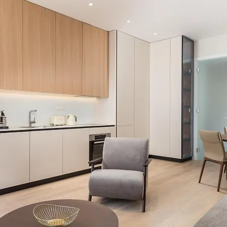Apartment Plaza