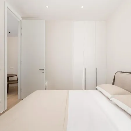 Plaza Apartment
