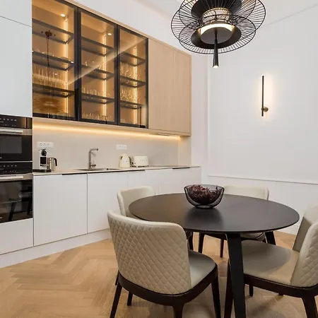 Plaza Apartment